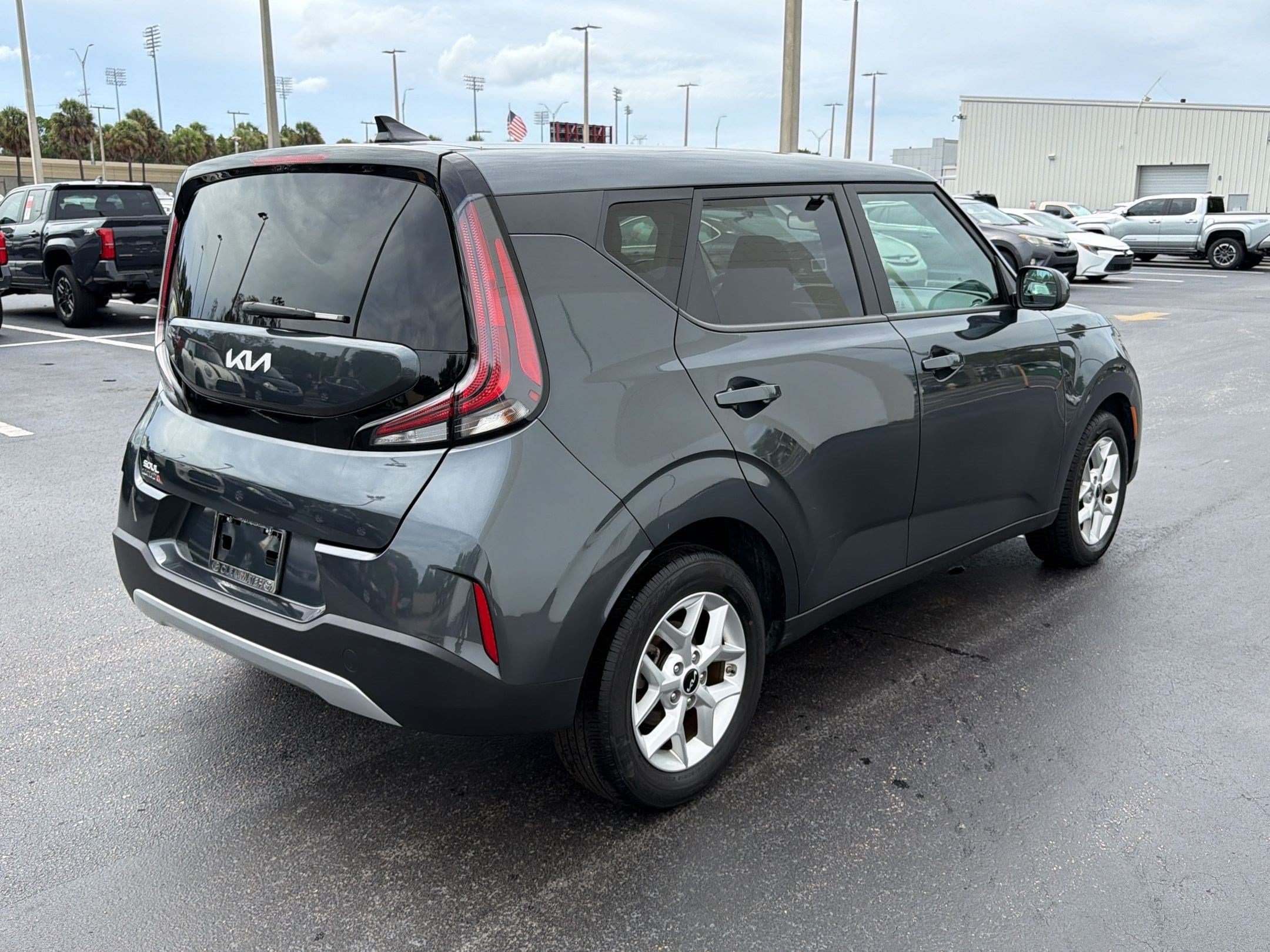 2025 Kia Soul LX - Photo 9