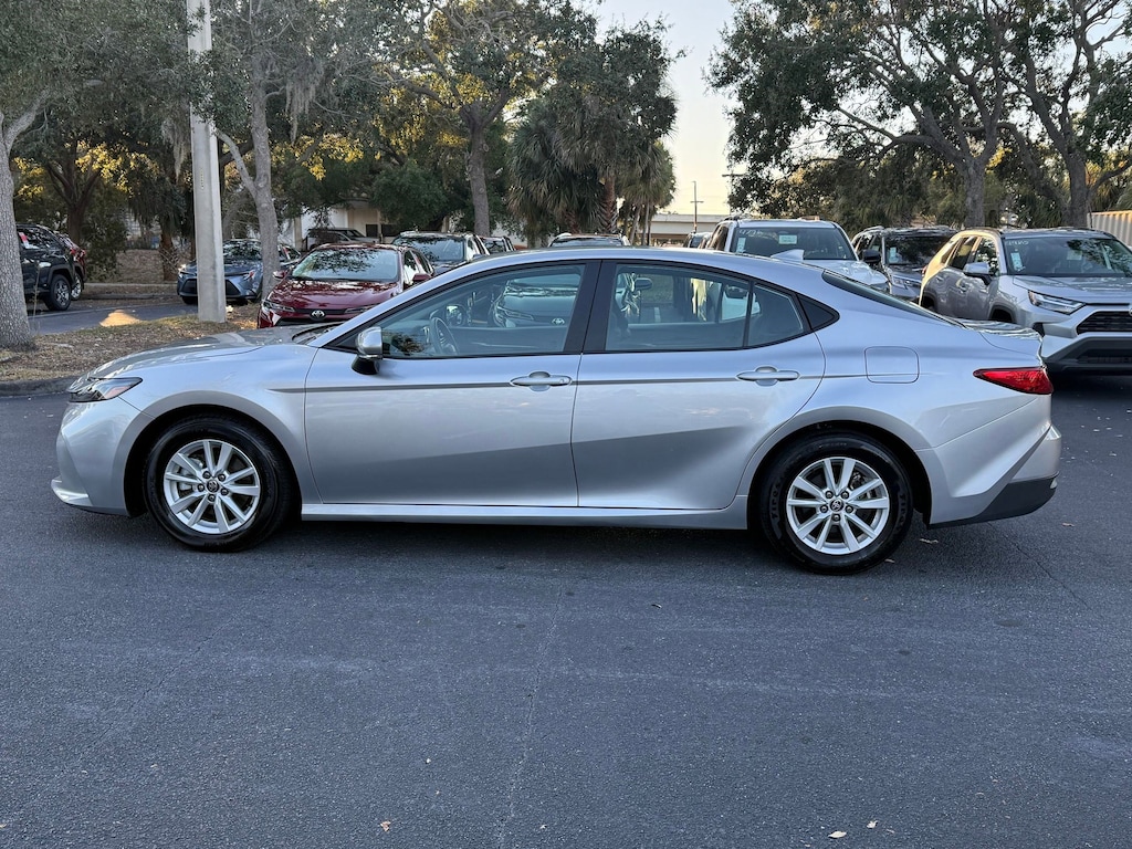 Used 2025 Toyota Camry LE (LE (Natl)) Sedan