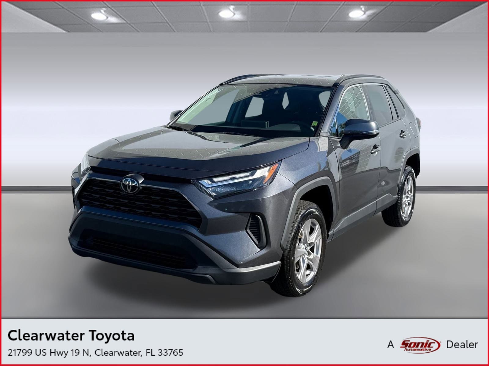 2023 Toyota RAV4 XLE's photo