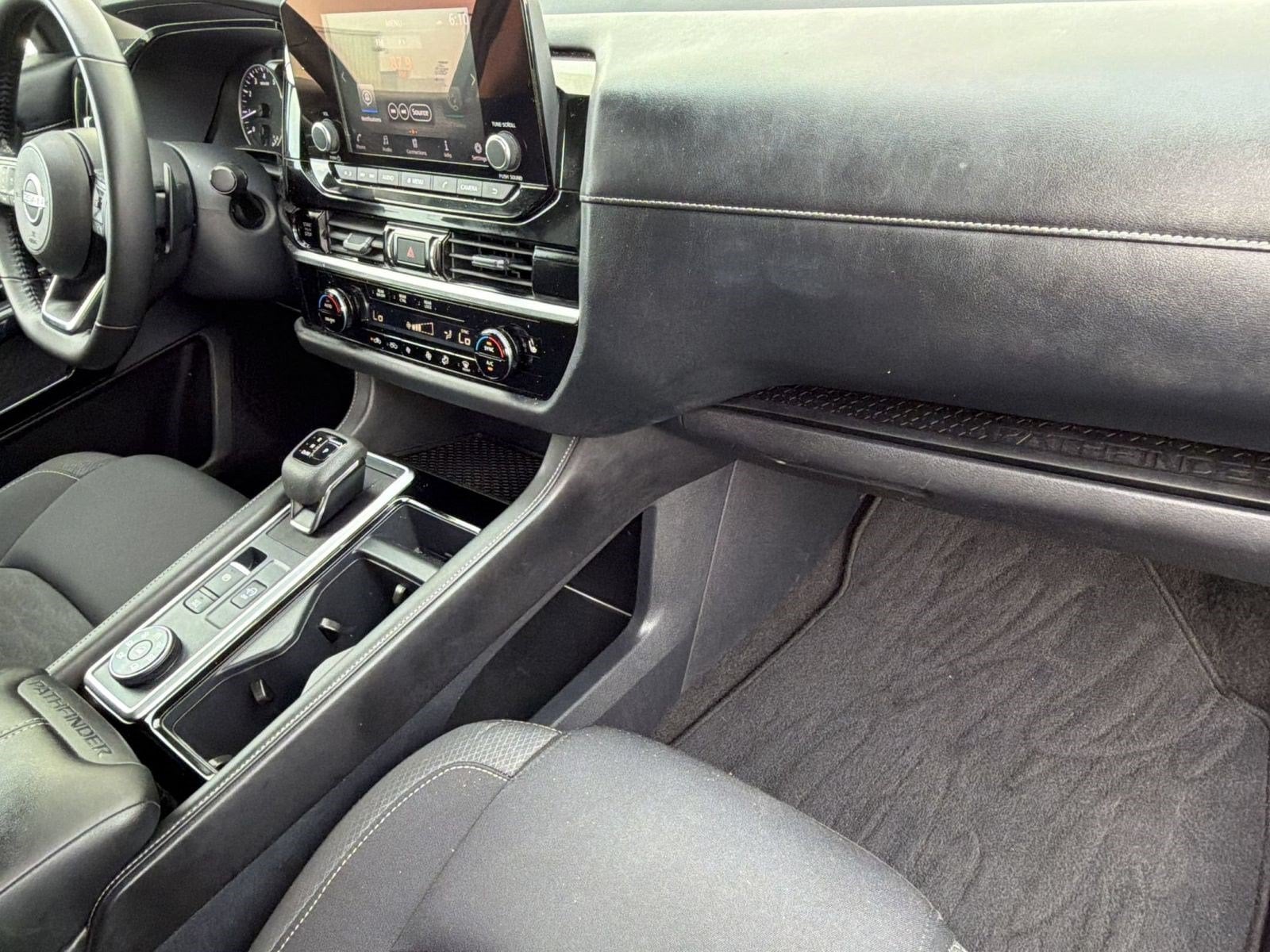 2025 Nissan Pathfinder SV - Photo 35