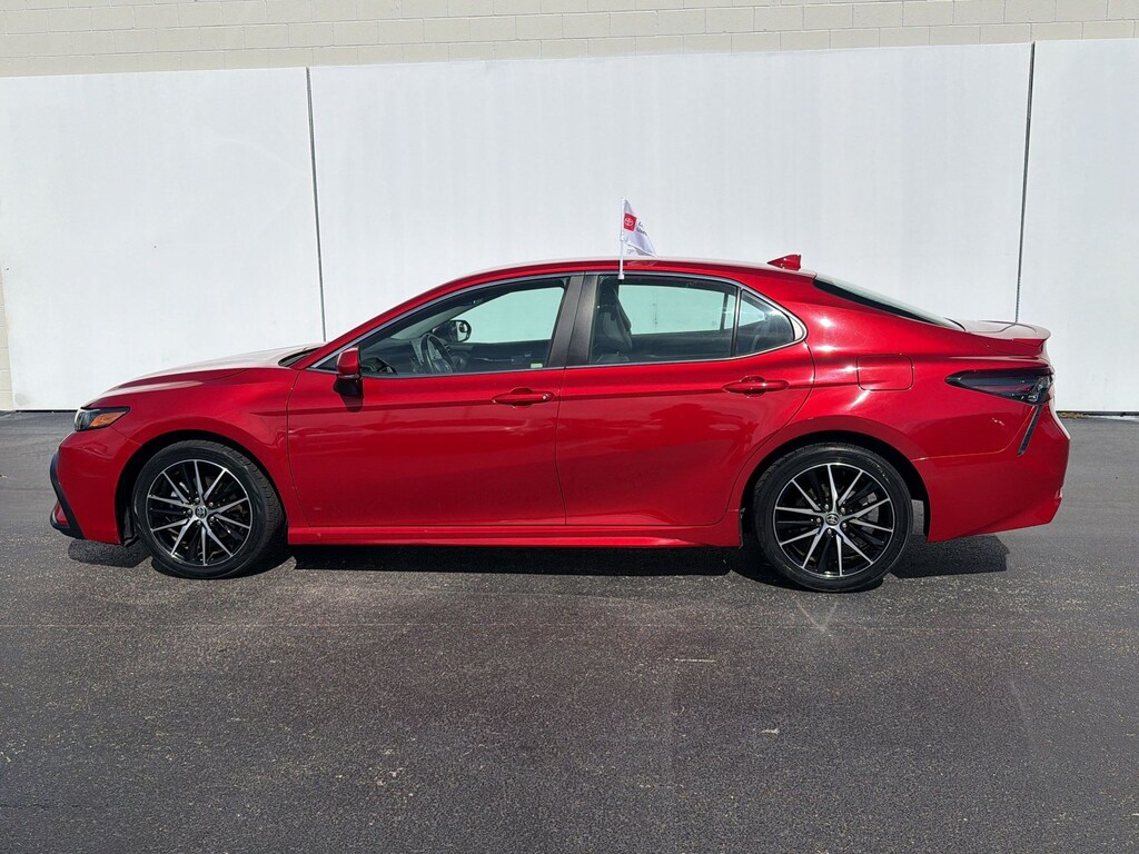 Used 2024 Toyota Camry Camry SE (SE Auto (SE)) Sedan