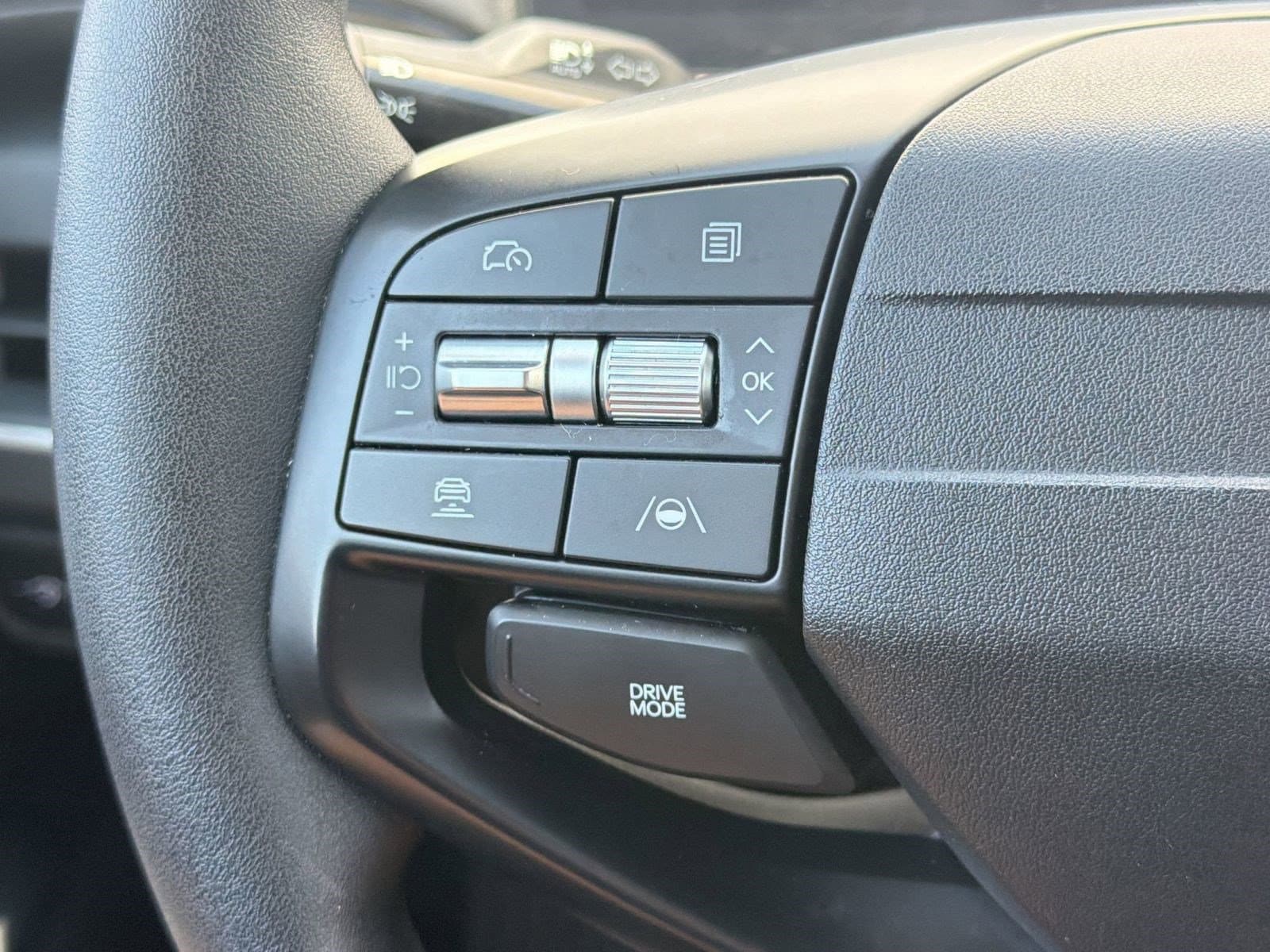 2025 Kia K4 LXS - Photo 16