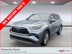 Used 2021 Toyota Highlander Hybrid Hybrid Platinum SUV for sale in Fort Myers