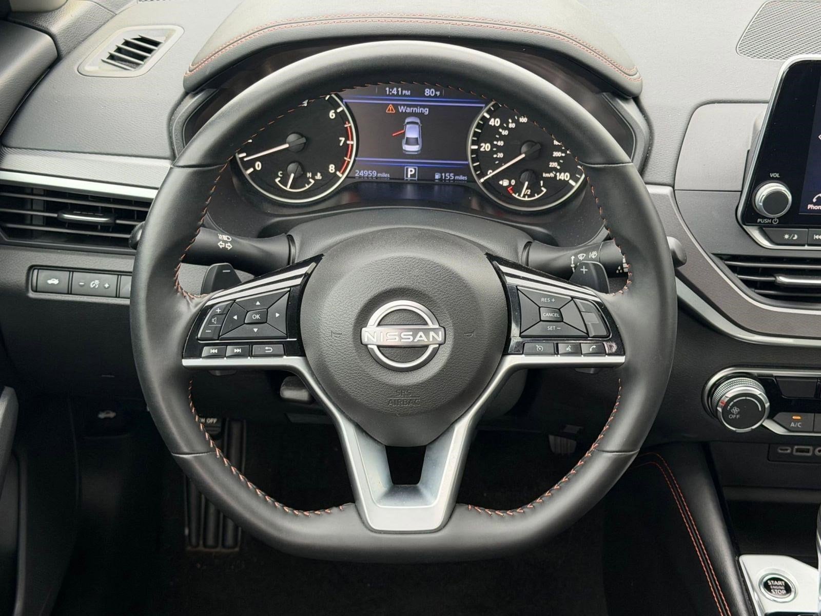 2025 Nissan Altima SR - Photo 16