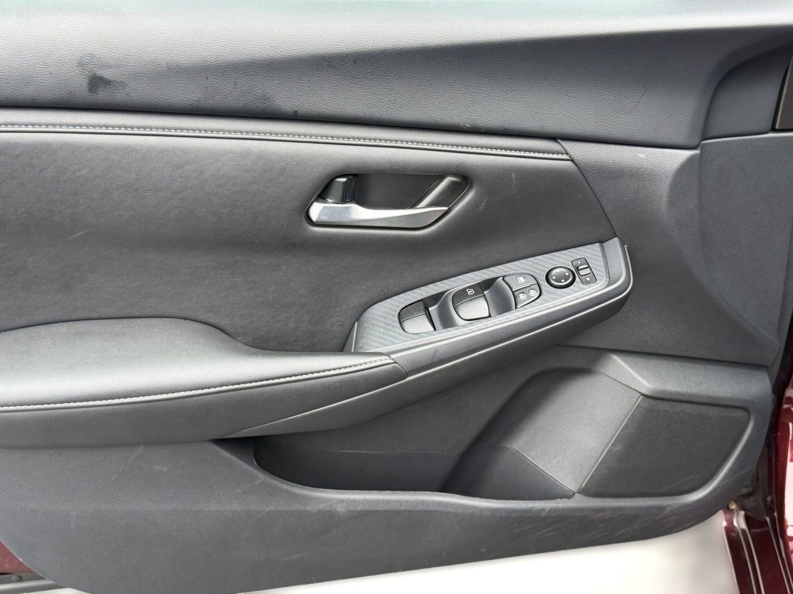 2025 Nissan Sentra SV - Photo 13