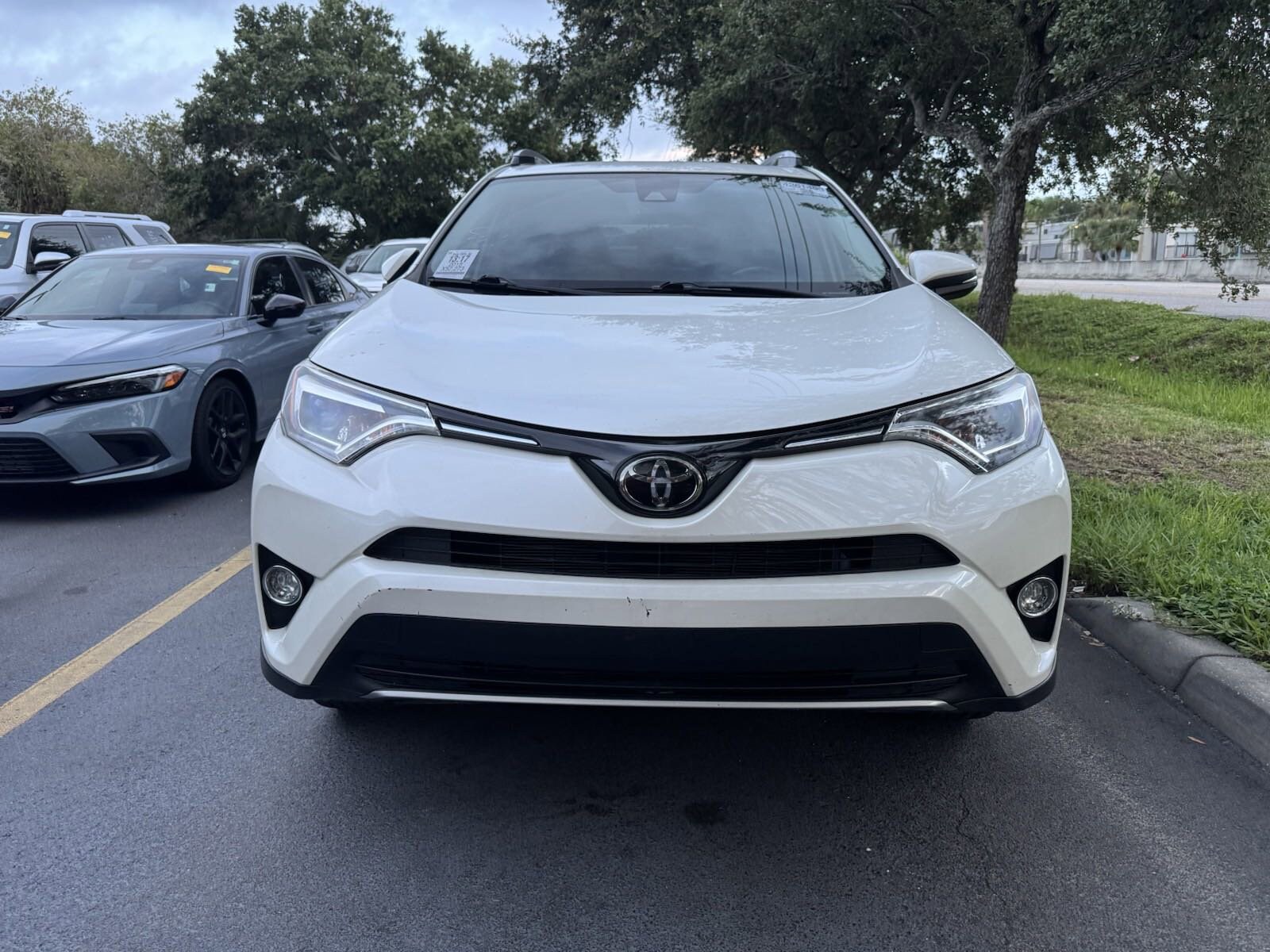 Used 2018 Toyota RAV4 Limited with VIN JTMYFREV2JJ740543 for sale in Clearwater, FL