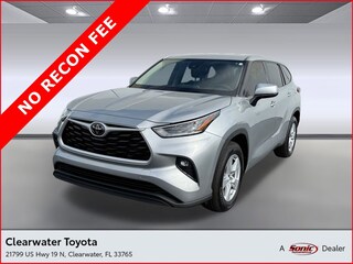 Used 2021 Toyota Highlander LE (LE FWD (Natl)) SUV for sale in Clearwater