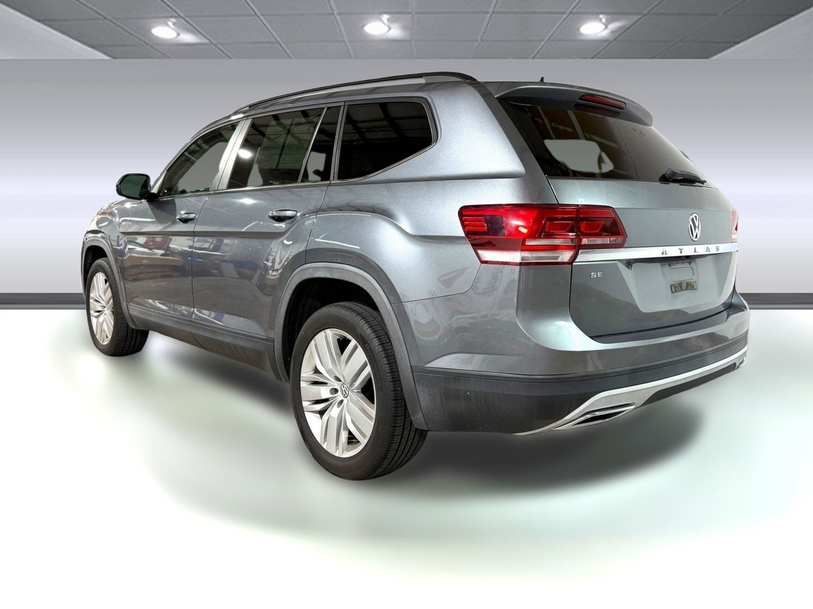 2020 Volkswagen Atlas SE Technology photo 2