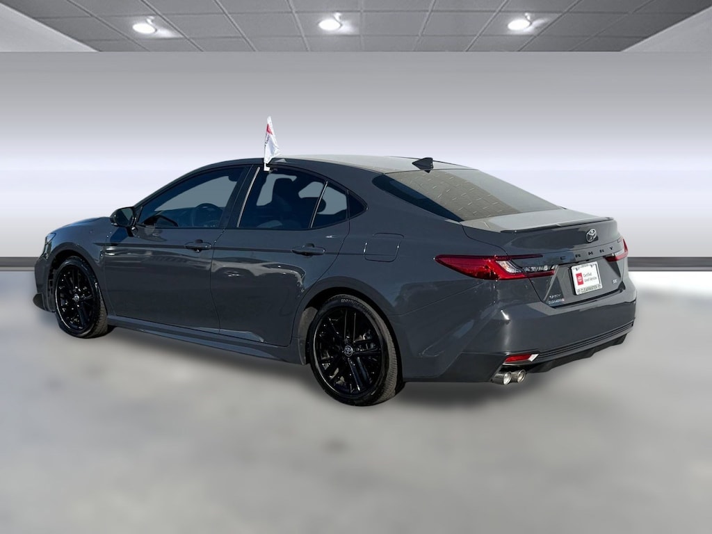 Used 2025 Toyota Camry SE (SE (Natl)) Sedan