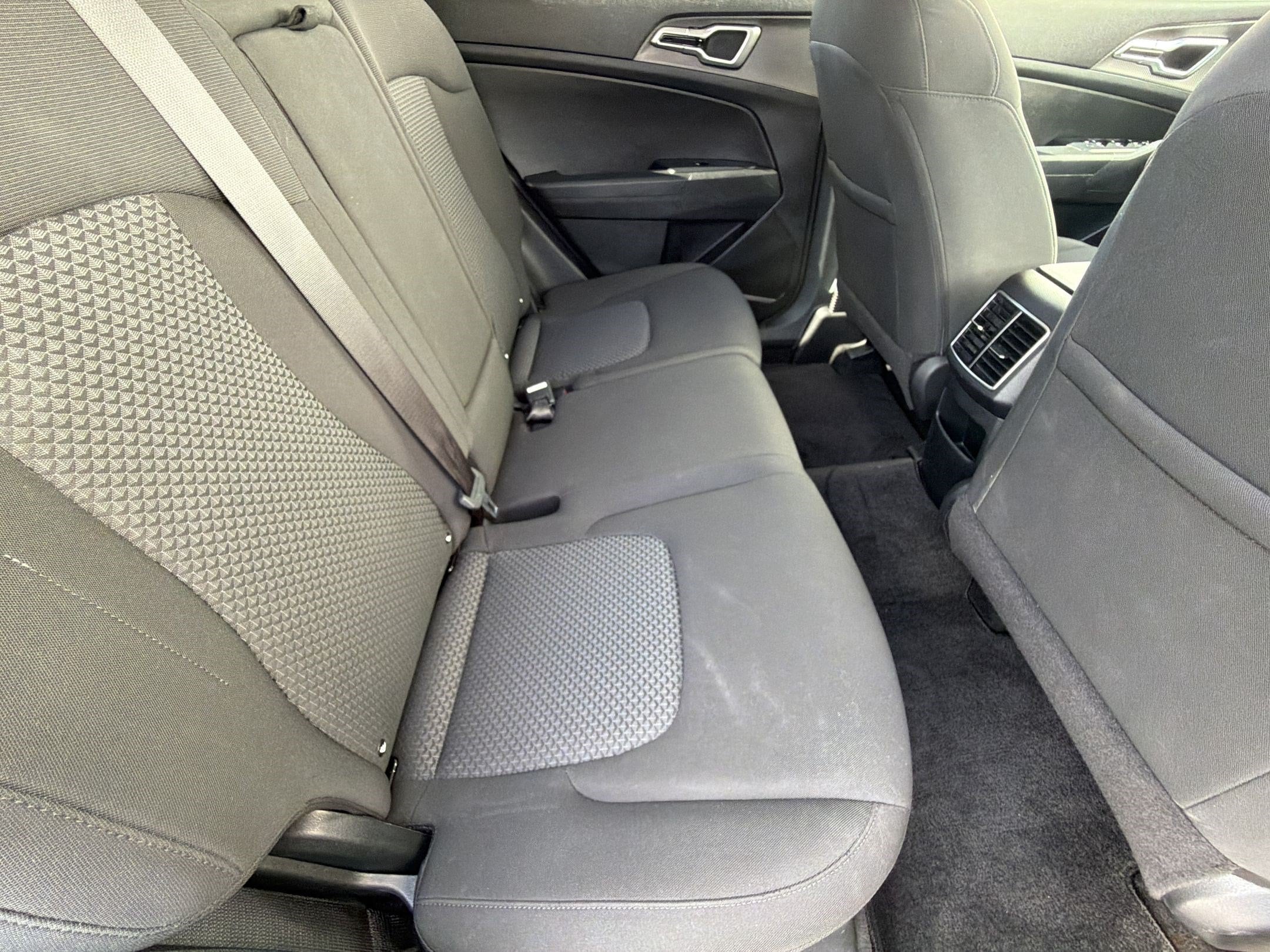 2025 Kia Sportage LX - Photo 33