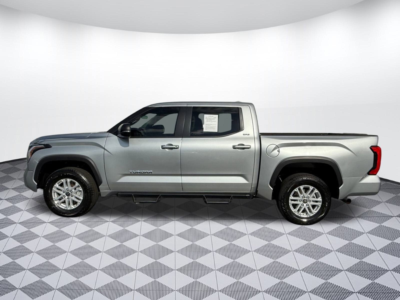 2024 Toyota Tundra SR5 CrewMax photo 2