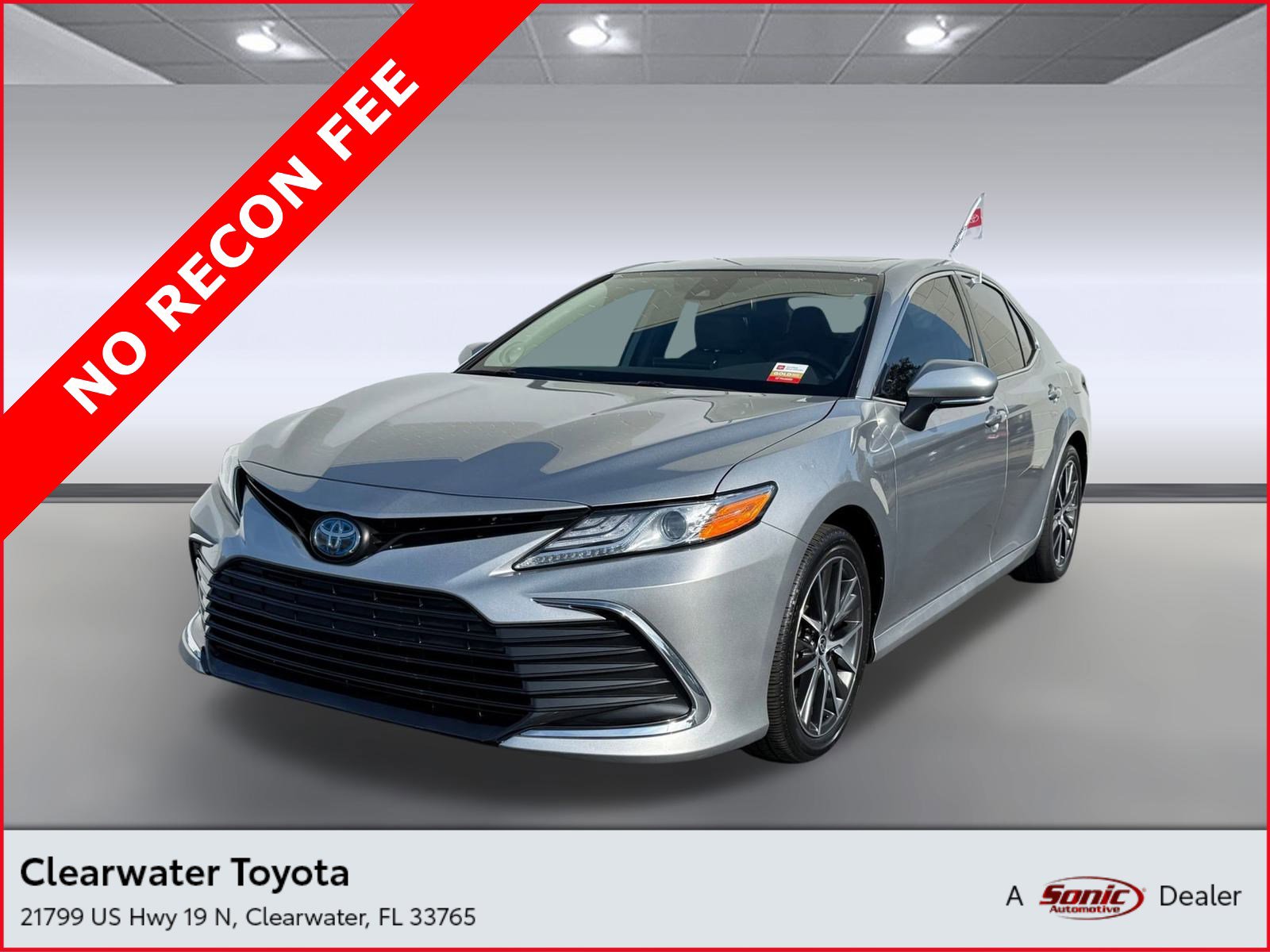 2022 Toyota Camry XLE's photo