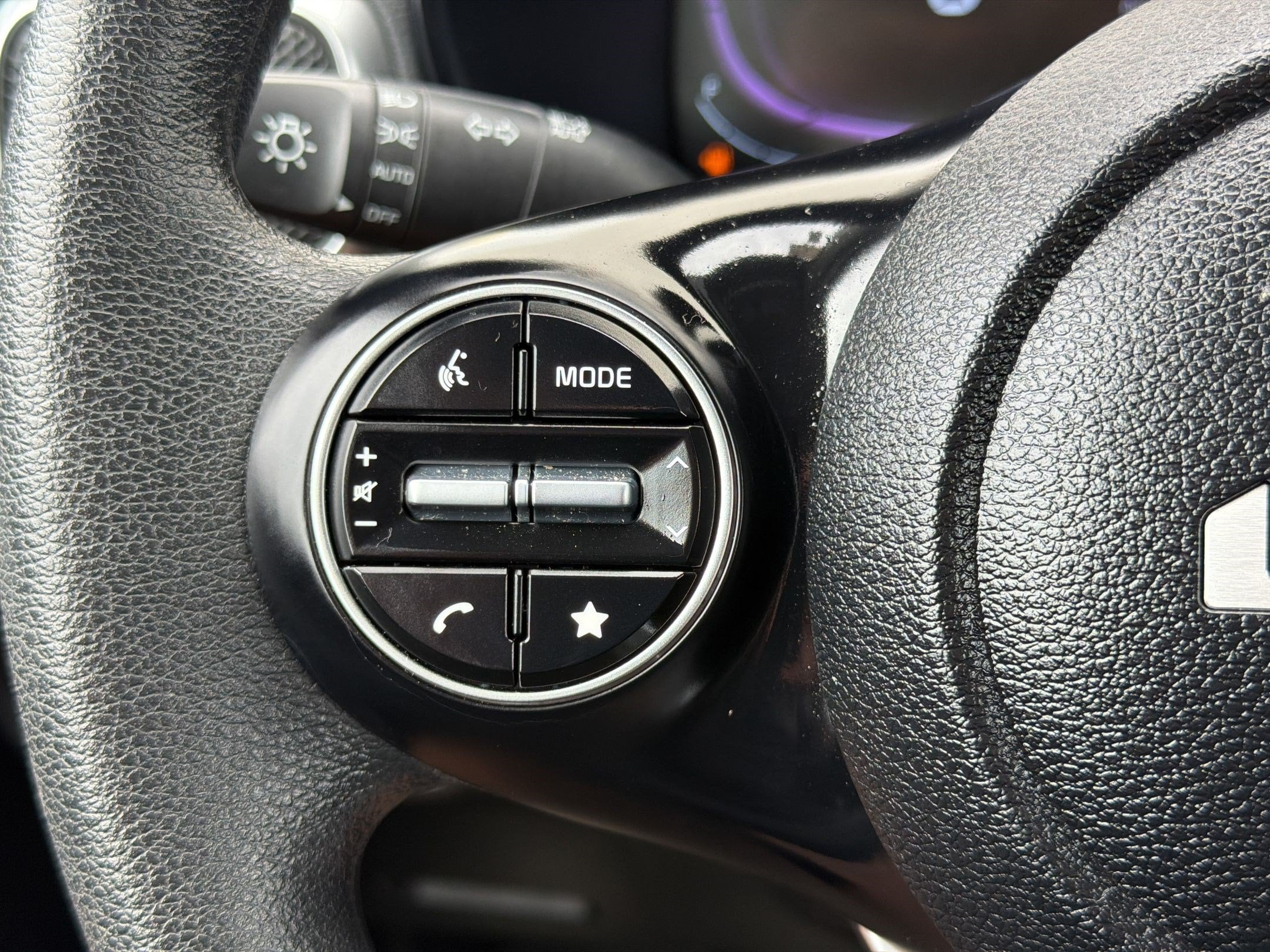 2025 Kia Soul LX - Photo 17