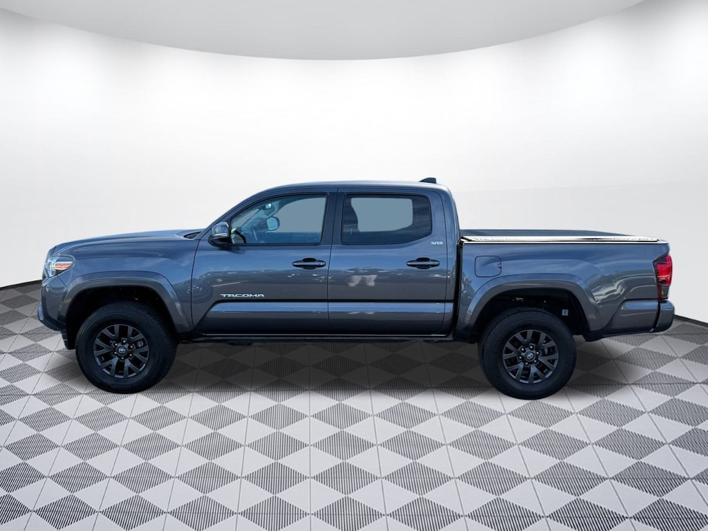Used 2023 Toyota Tacoma SR5 (SR5 Double Cab 5ft. Bed V6 AT (Natl)) Truck Double Cab