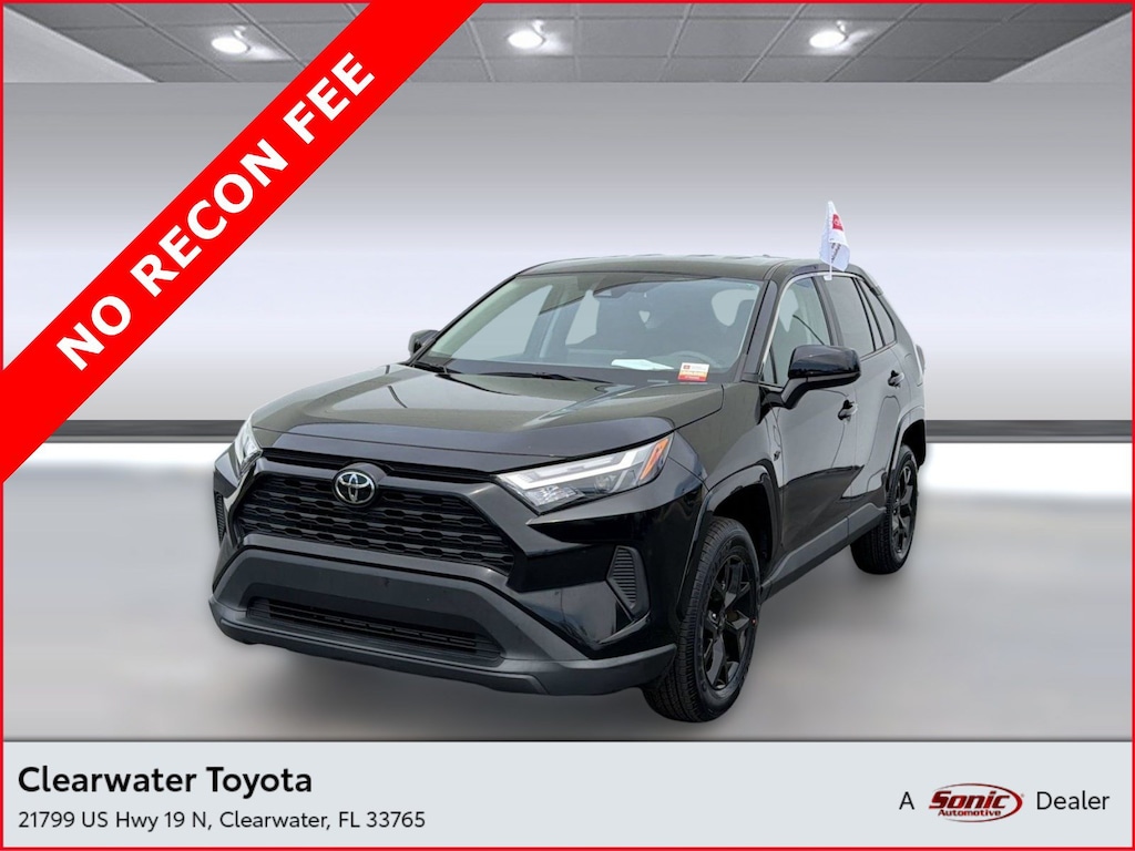 Used 2024 Toyota RAV4 LE (LE FWD (Natl)) SUV