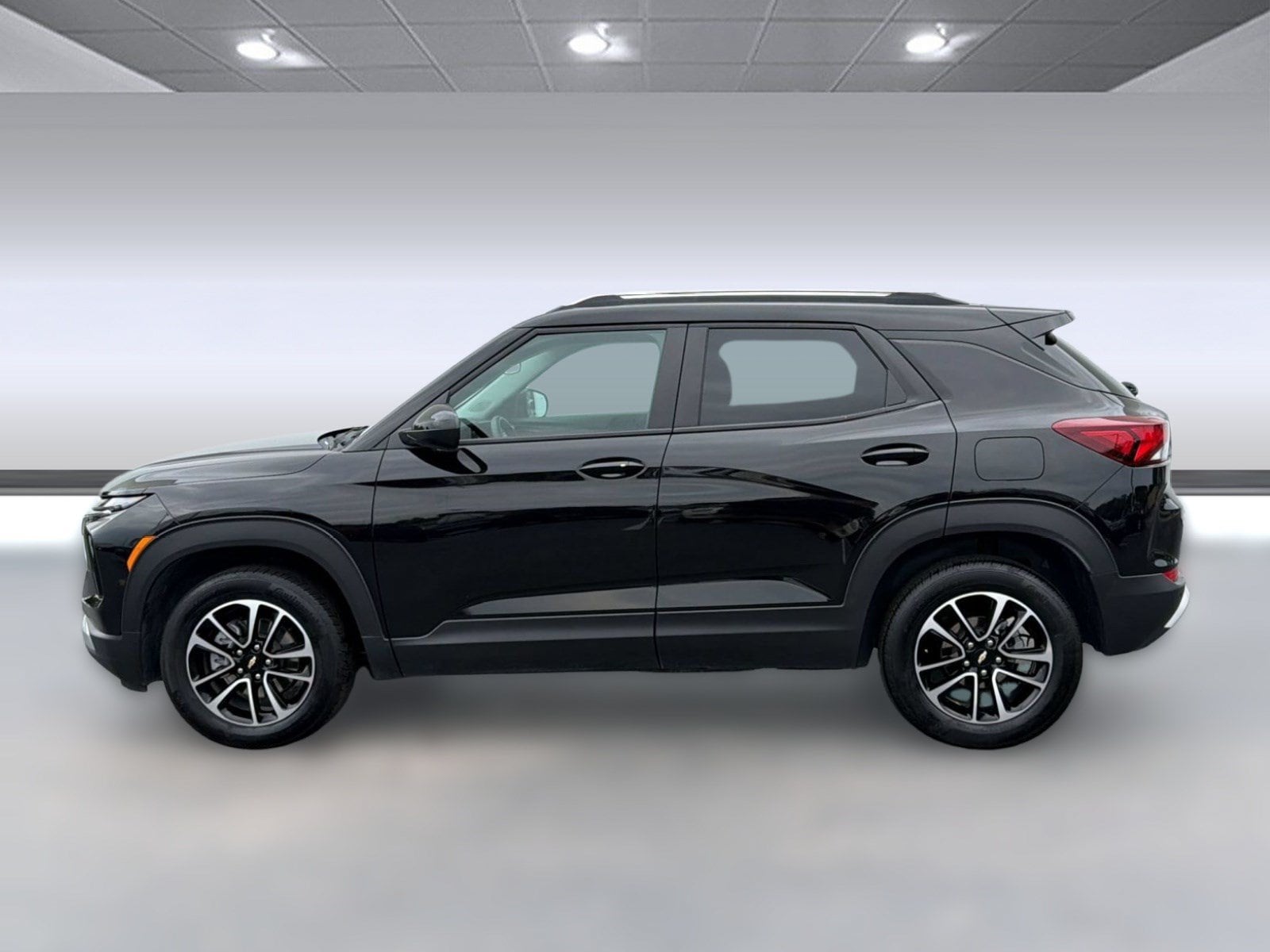 2025 Chevrolet Trailblazer LT - Photo 2