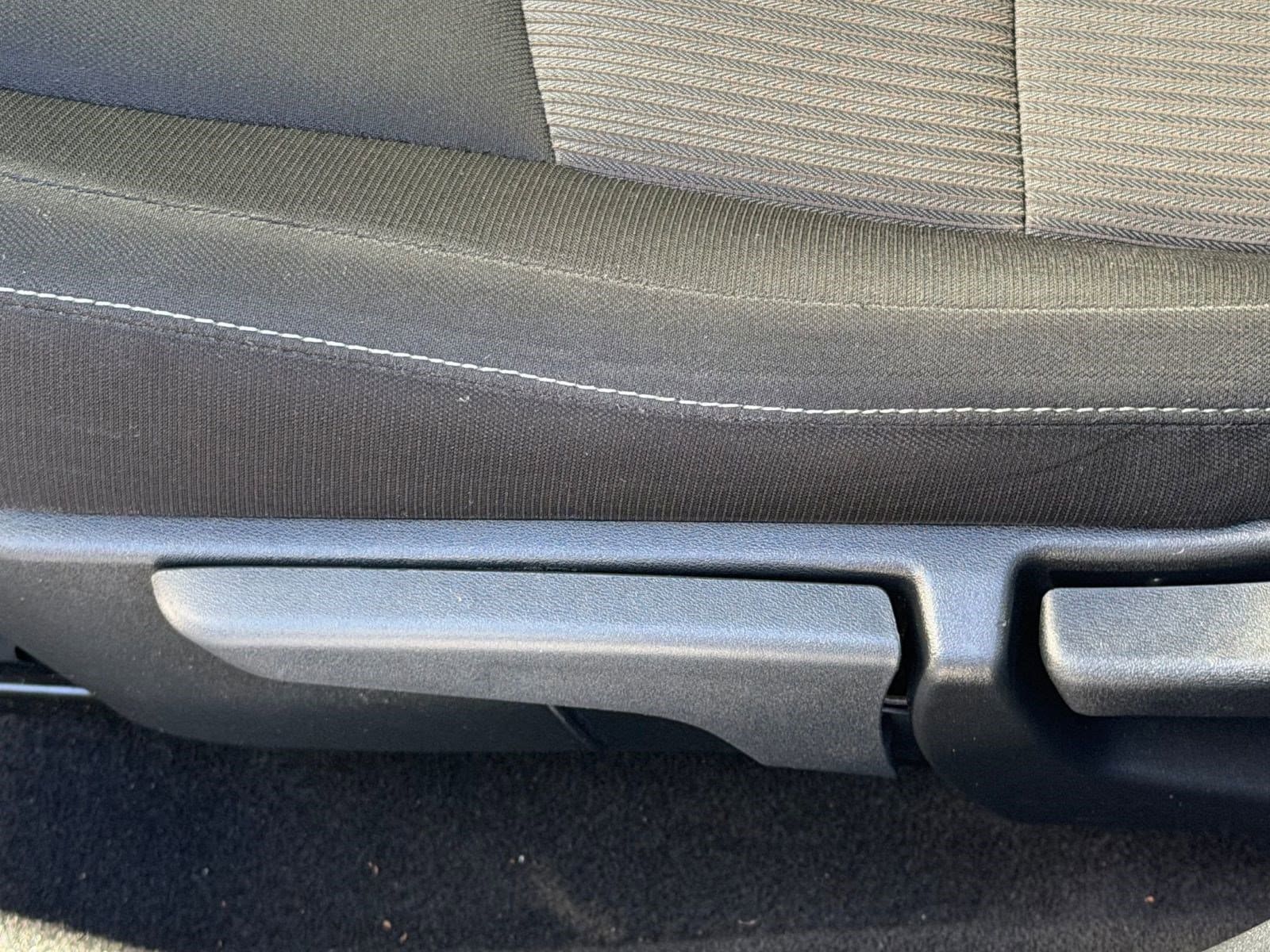 2025 Nissan Sentra SV - Photo 13