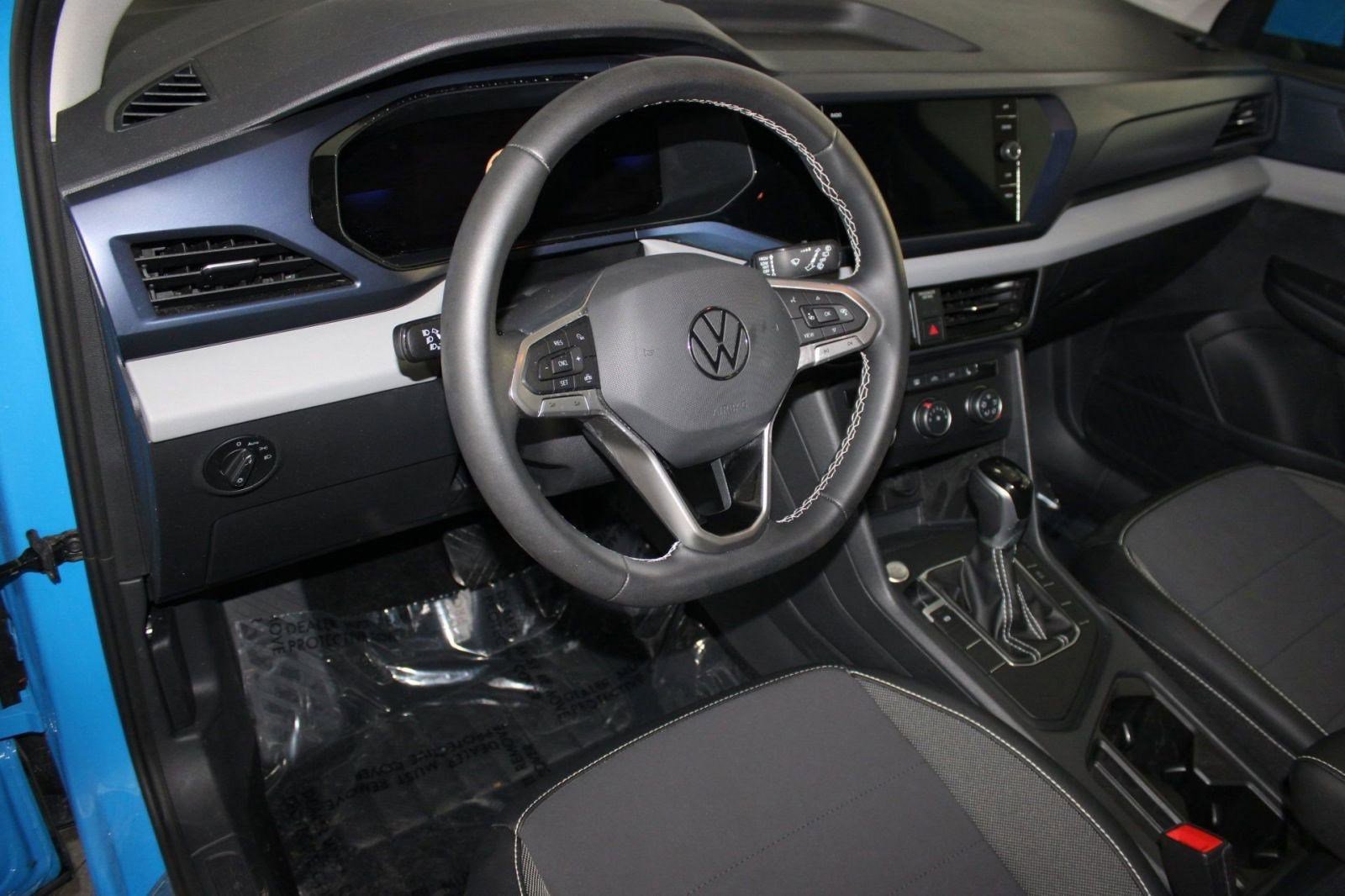 2022 Volkswagen Taos SE photo 4