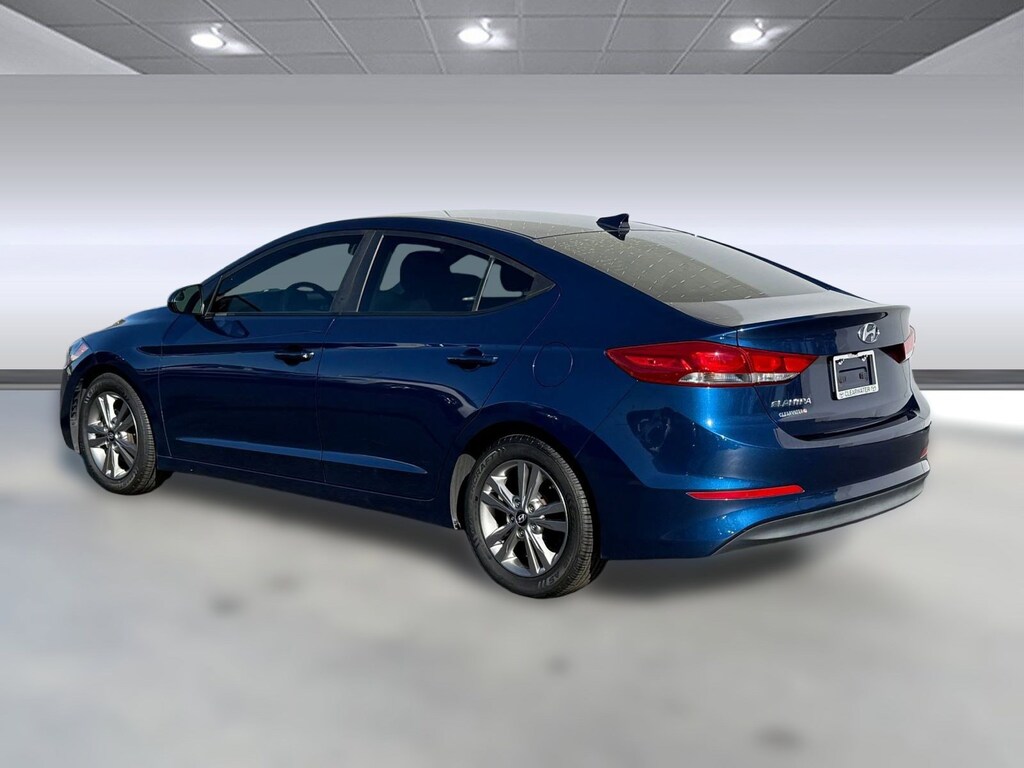 Used 2017 Hyundai Elantra SE Sedan