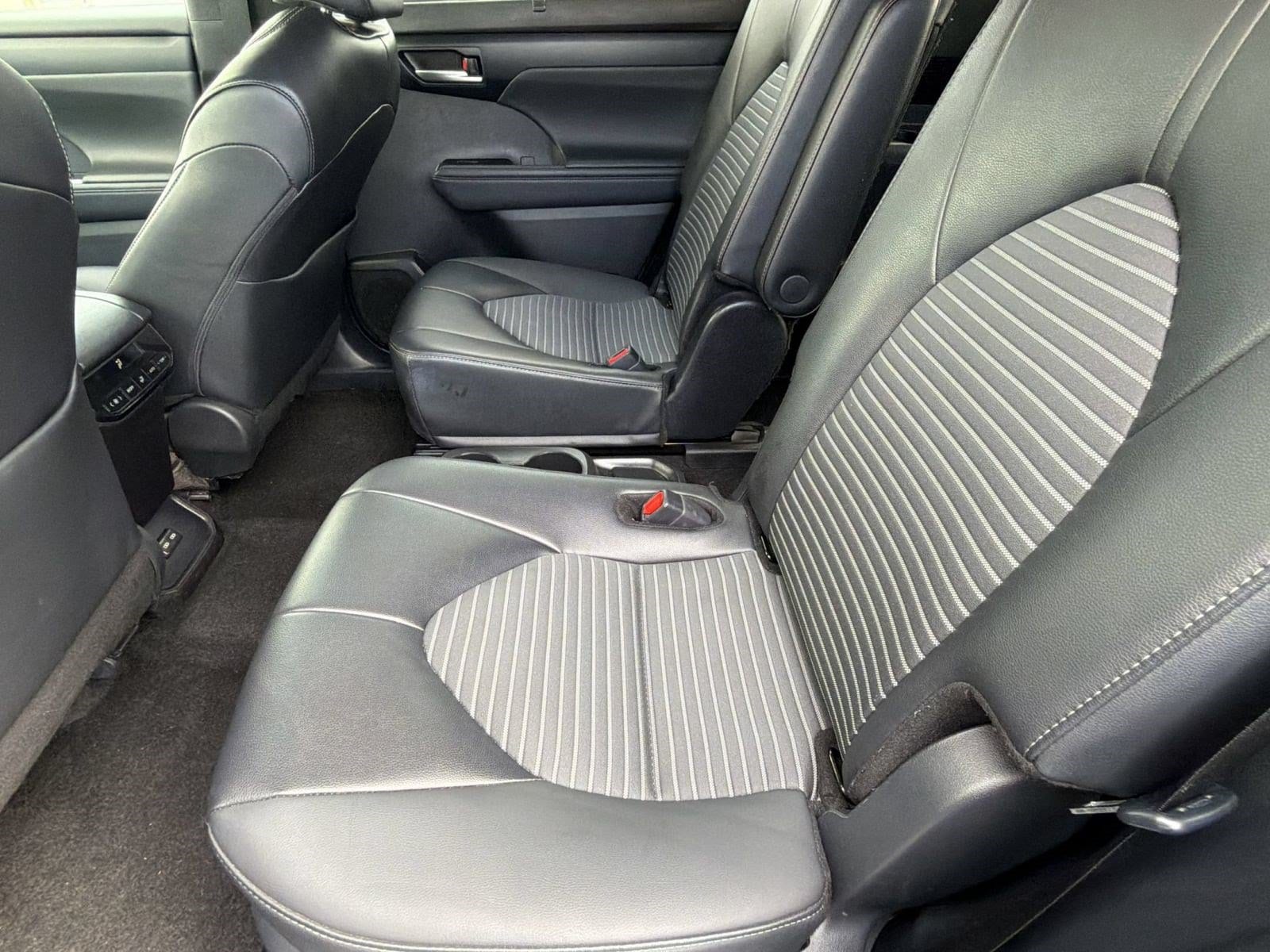 2025 Toyota Highlander XSE - Photo 30