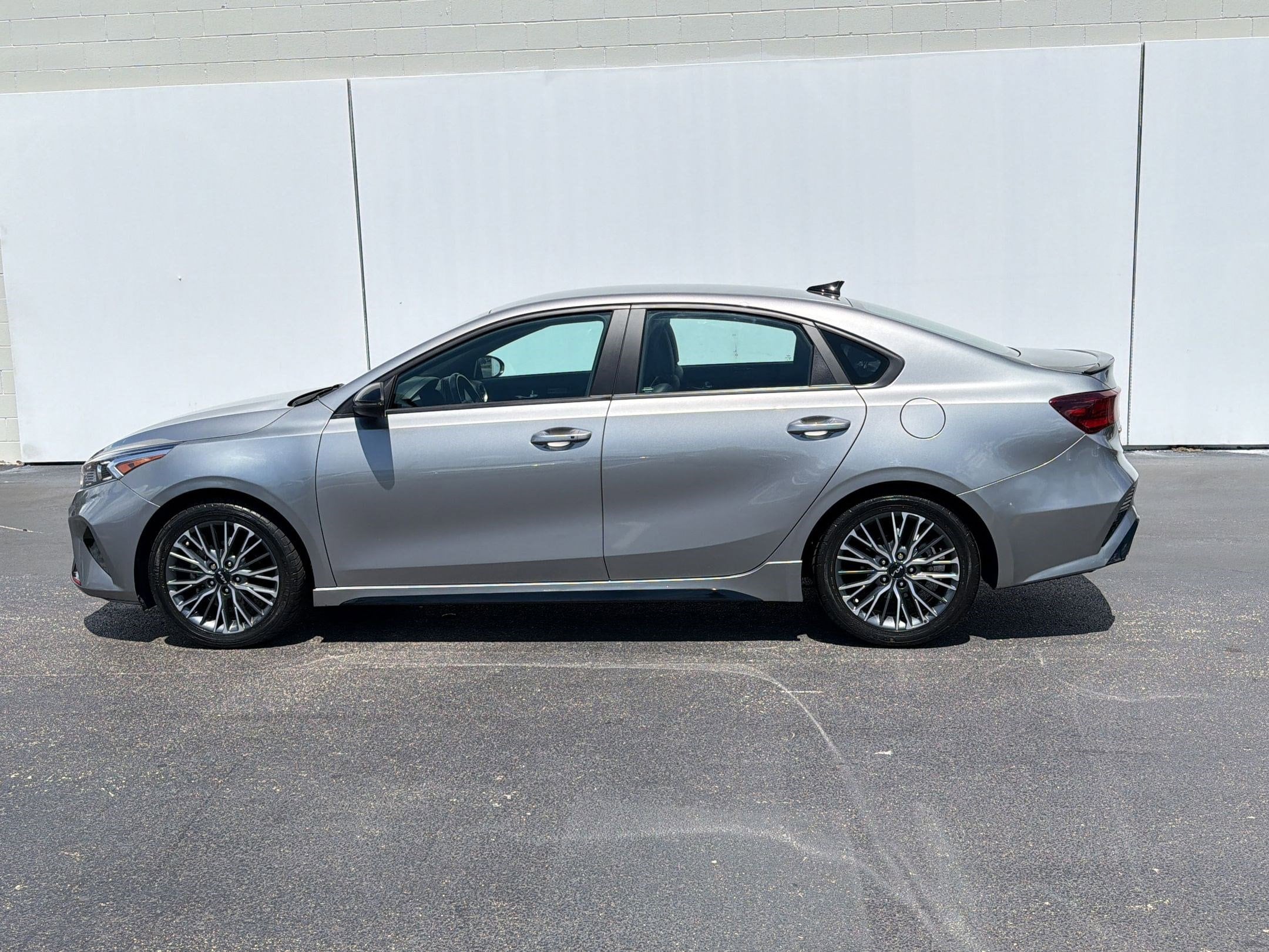 Forte GT-Line (GT-Line IVT) Sedan