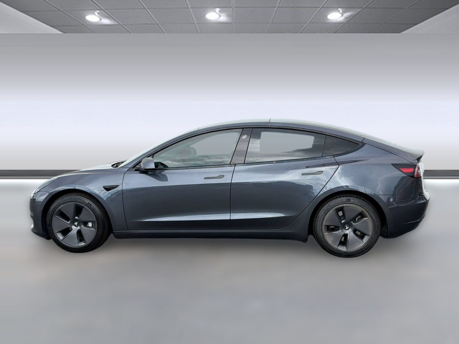 Used 2021 Tesla Model 3 Base with VIN 5YJ3E1EB5MF052973 for sale in Clearwater, FL