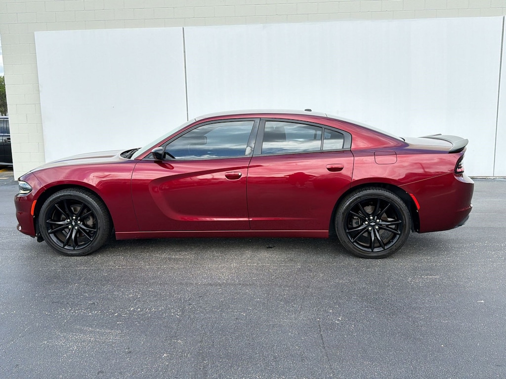 Used 2018 Dodge Charger SXT (SXT RWD) Sedan