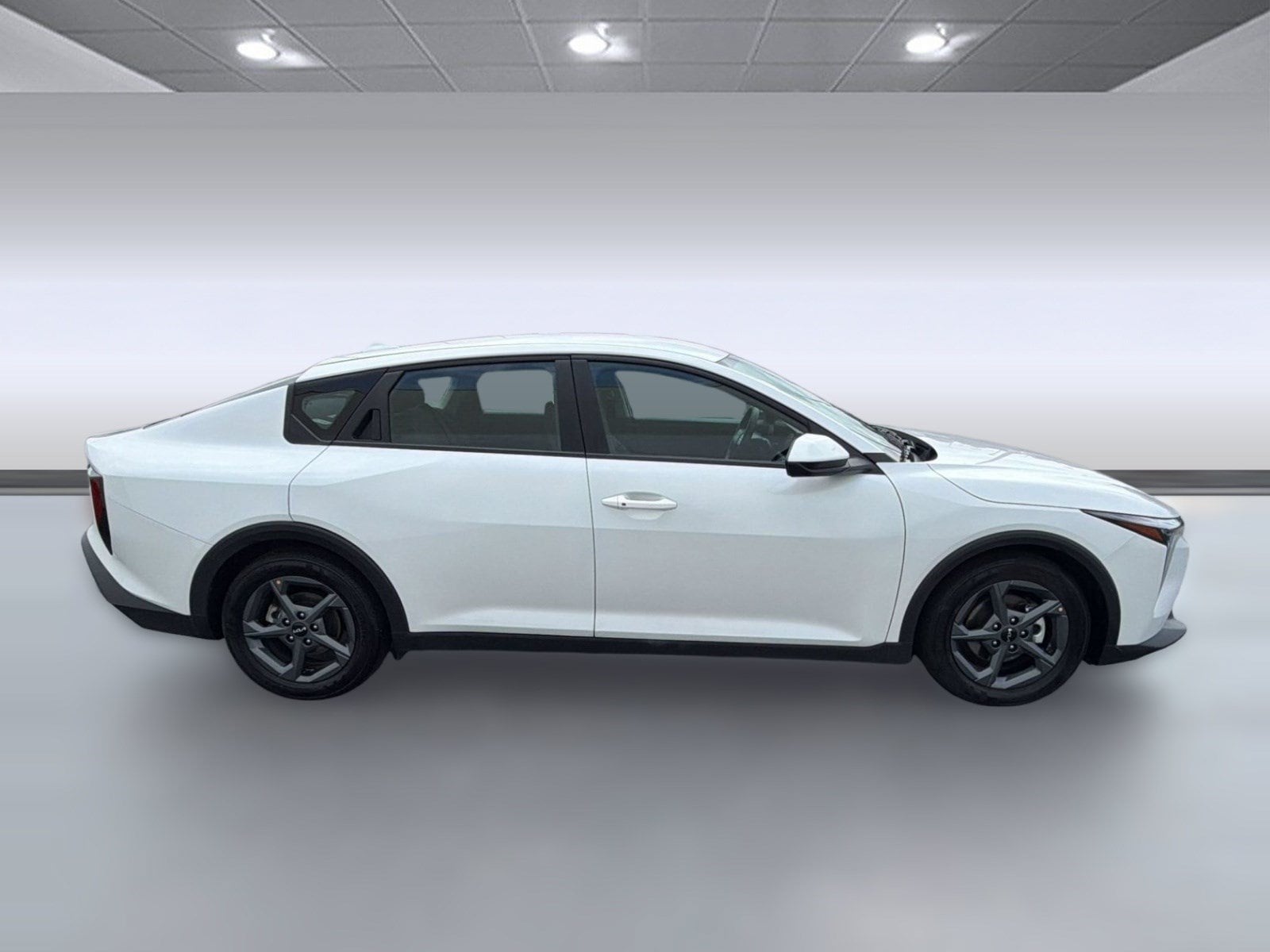 2025 Kia K4 LXS - Photo 8