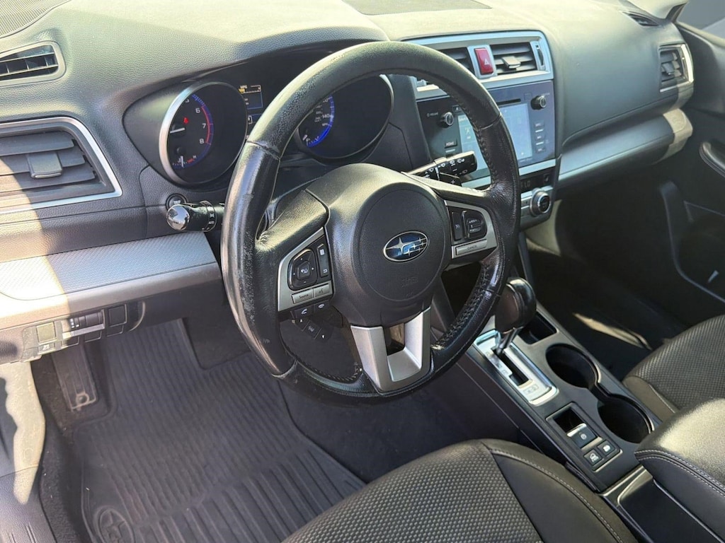 Used 2017 Subaru Outback Premium (2.5i Premium) SUV