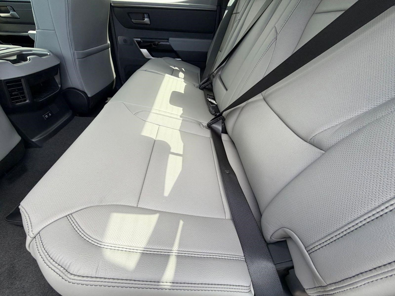 2026 Toyota Tundra Limited - Photo 29