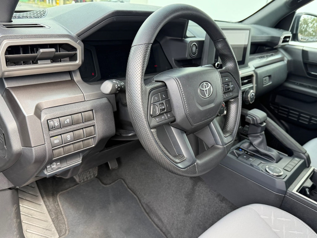 Used 2025 Toyota Tacoma SR5 (SR5 Double Cab 5 Bed AT (Natl)) Truck Double Cab