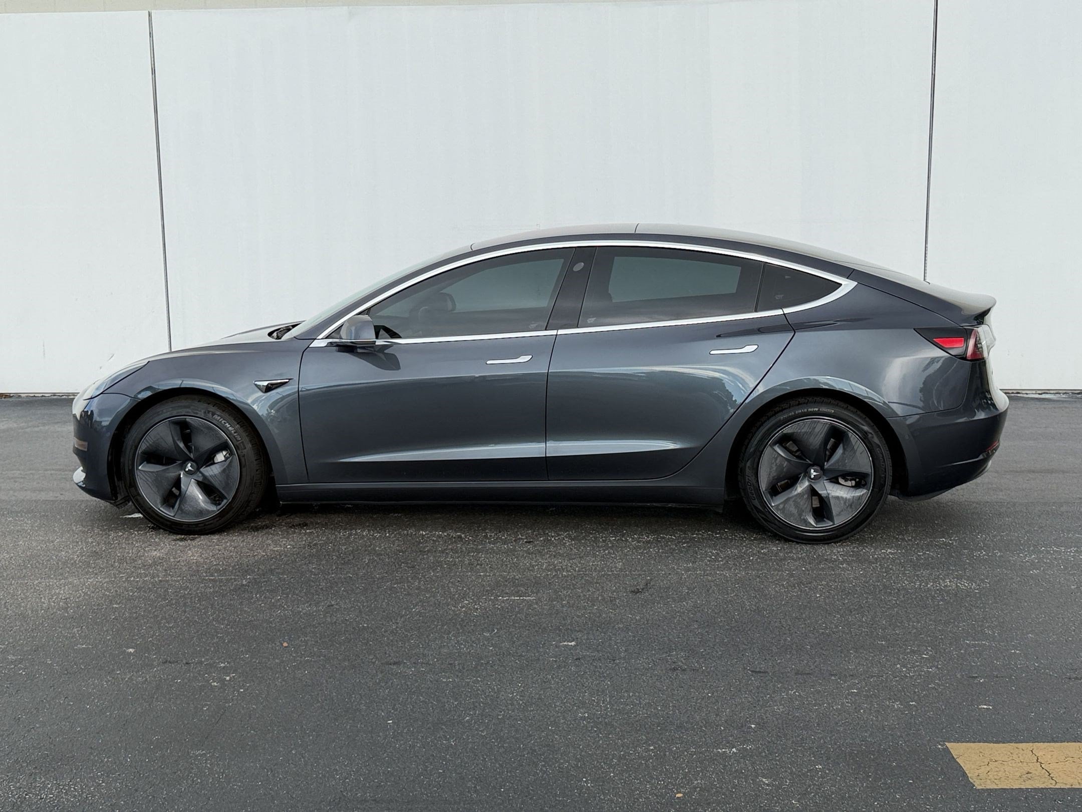 Used 2018 Tesla Model 3 Long Range Dual Motor with VIN 5YJ3E1EB5JF066545 for sale in Clearwater, FL