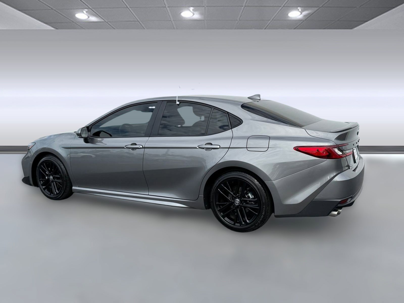 2025 Toyota Camry SE photo 3