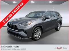 Used 2022 Toyota Highlander Platinum SUV for sale in Fort Myers