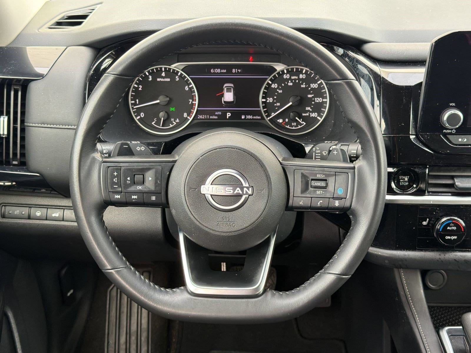 2025 Nissan Pathfinder SV - Photo 11