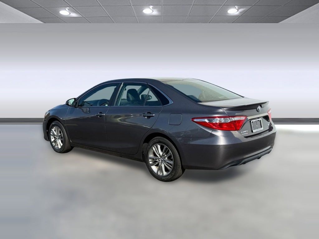 Used 2017 Toyota Camry SE (SE Auto (Natl)) Sedan