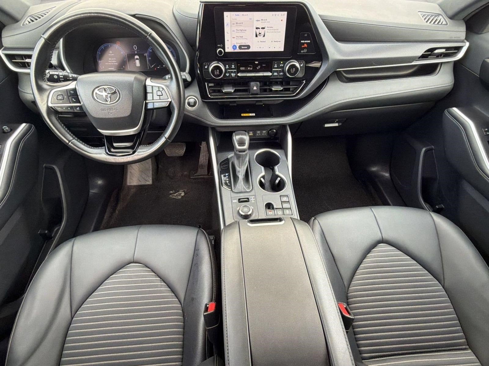2025 Toyota Highlander XSE - Photo 15