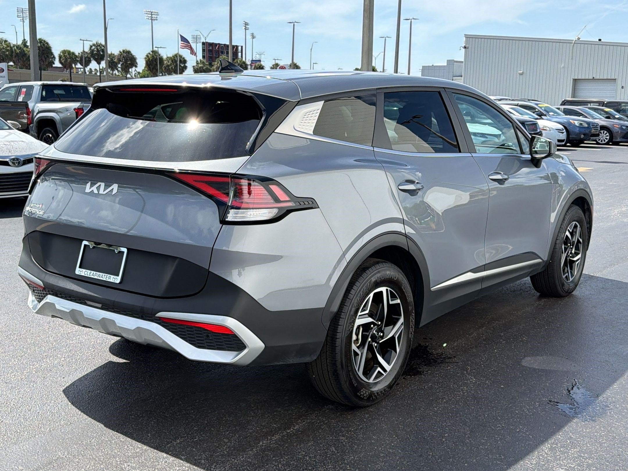 2025 Kia Sportage LX - Photo 8