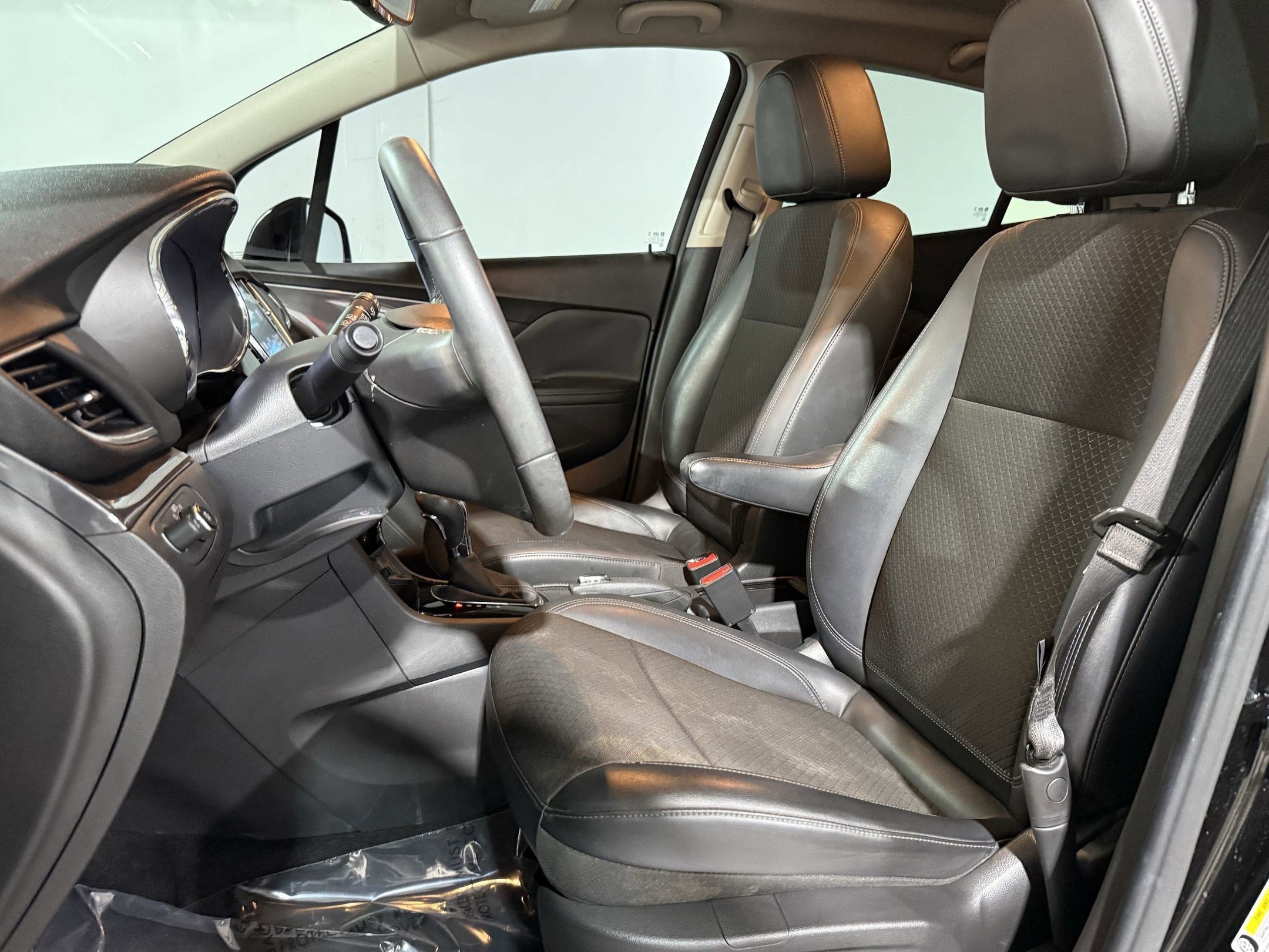 2021 Buick Encore Preferred photo 4