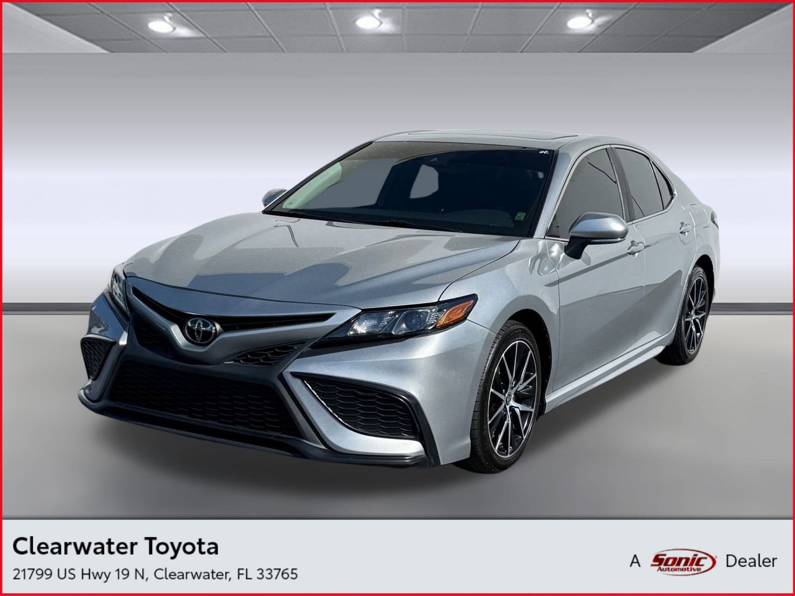 2023 Toyota Camry SE's photo