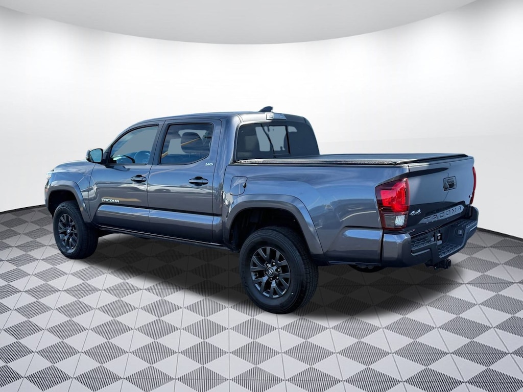 Used 2023 Toyota Tacoma SR5 (SR5 Double Cab 5ft. Bed V6 AT (Natl)) Truck Double Cab