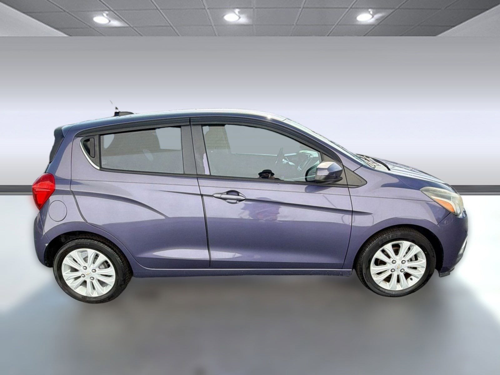 Spark LT (5dr HB CVT LT W/1LT) Hatchback