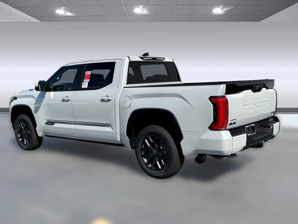 New 2026 Toyota Tundra i-FORCE MAX Platinum PLATINUM CREWMAX 5.5