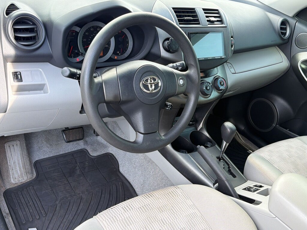 Used 2011 Toyota RAV4 RAV4 (FWD 4dr 4-cyl 4-Spd AT (Natl)) SUV