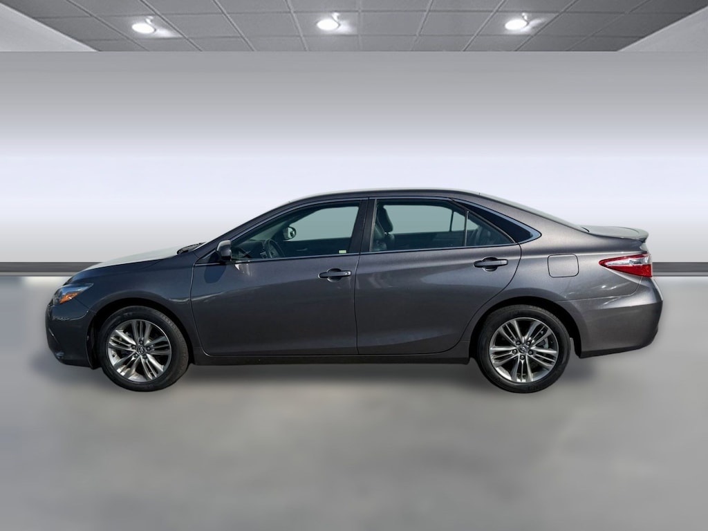 Used 2017 Toyota Camry SE (SE Auto (Natl)) Sedan
