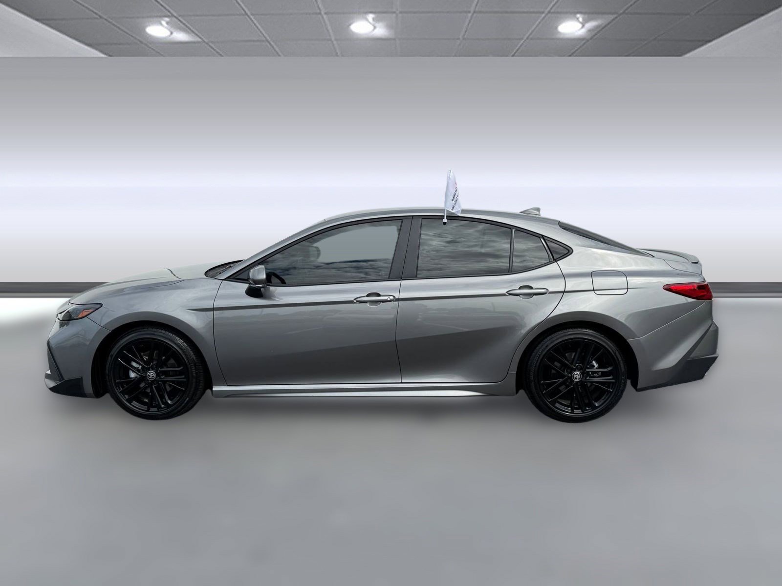 2025 Toyota Camry SE photo 2