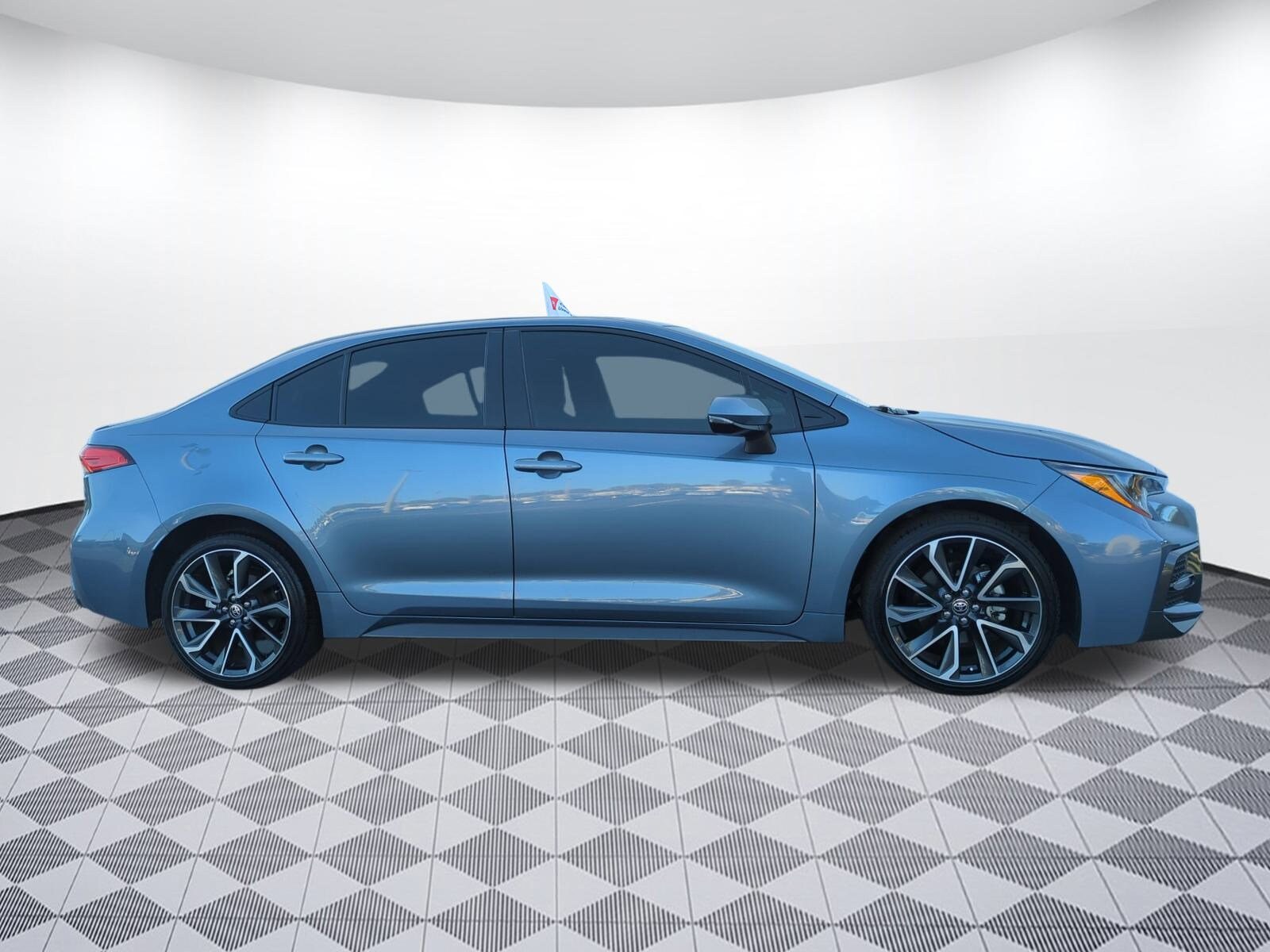 2022 Toyota Corolla SE photo 2