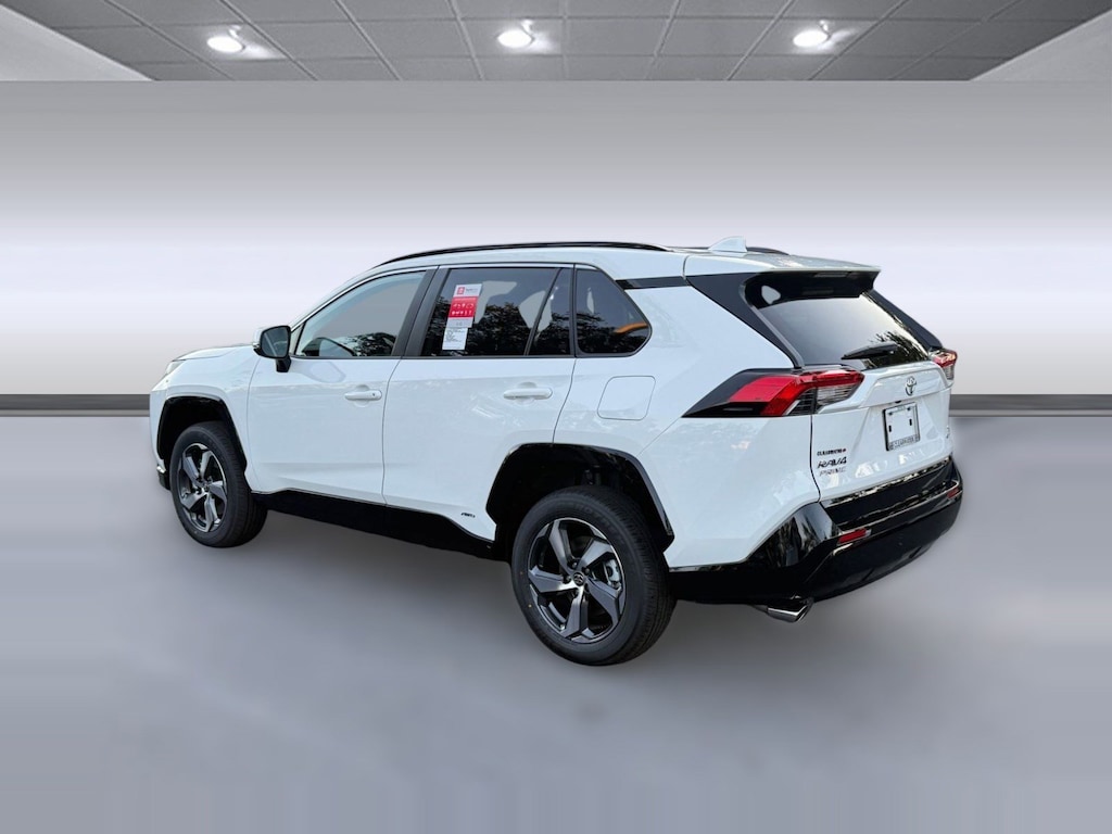 New 2025 Toyota RAV4 Plug-in Hybrid SE PLUG-IN HYBRID