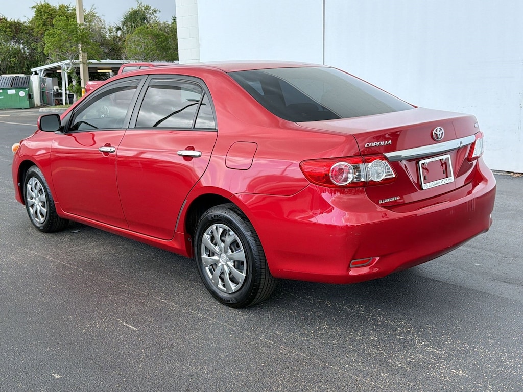 Used 2011 Toyota Corolla LE (4dr Sdn Auto LE (Natl)) Sedan