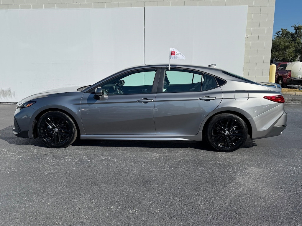 Certified 2025 Toyota Camry SE (SE (Natl)) Sedan